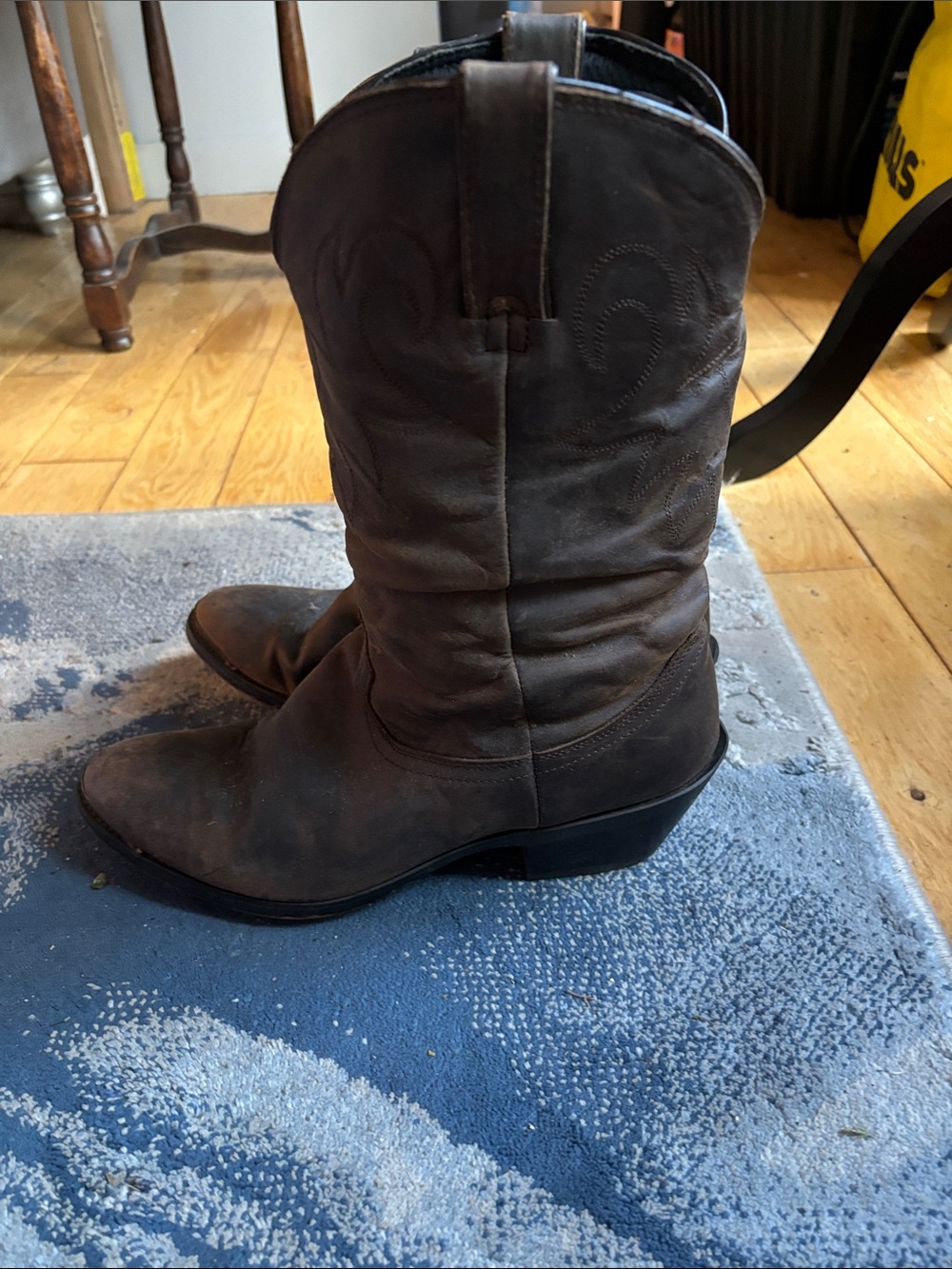 Vintage well worn in Durango Brown Leather Women's Western Cowboy Boots